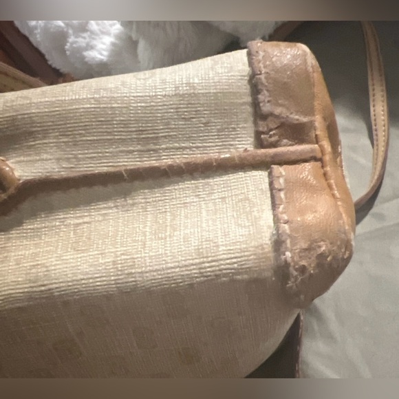 Authentic vintage Gucci Small Shoulder Bag, GG logo - Serial number 007-115-0093 - Picture 4 of 11